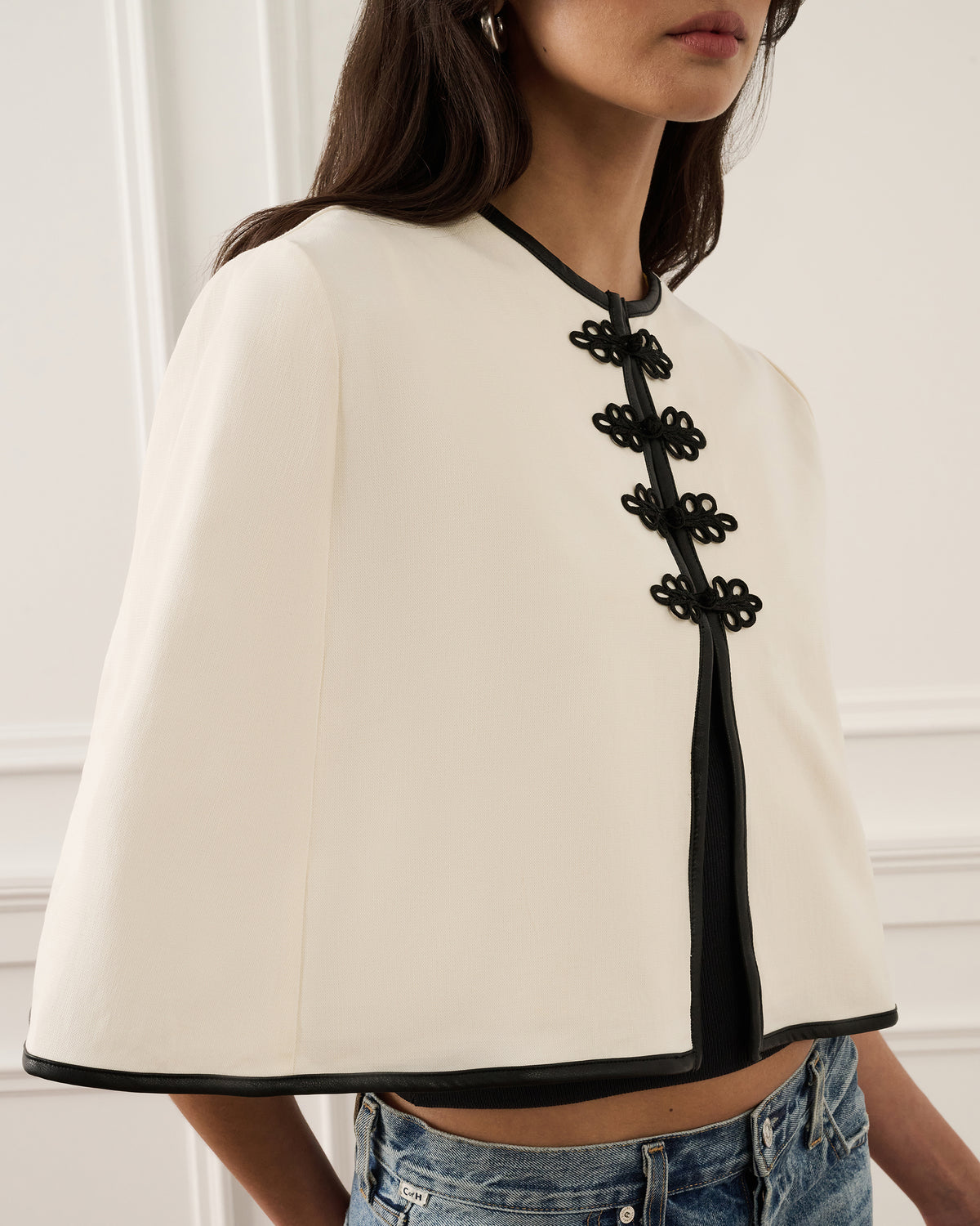Ivory/Black